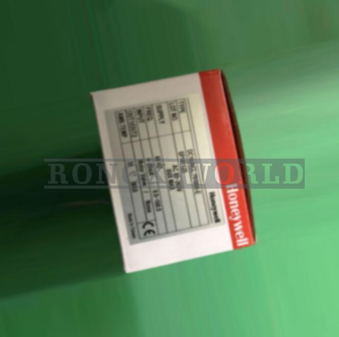 1PC  Honeywell DC1020CR-702000-E Temperature Controller new