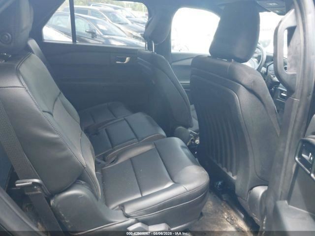 EXPLORER 2020 Glove Box 4897405