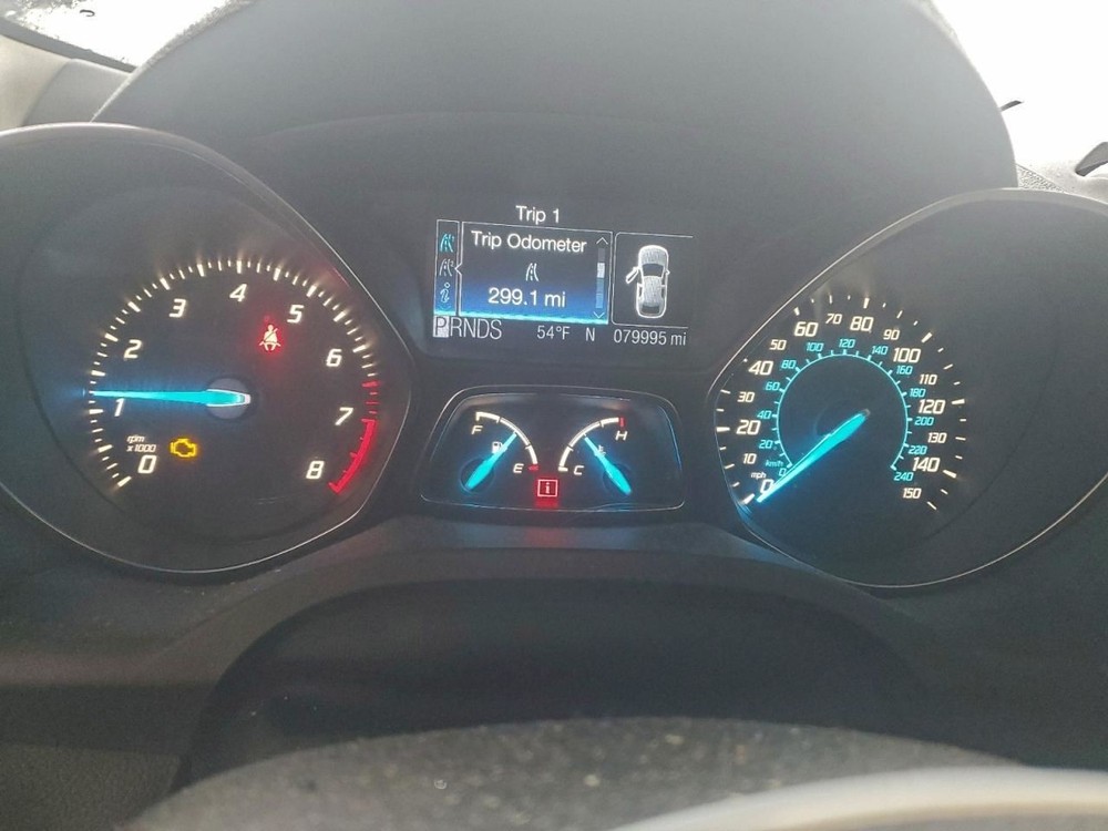 ESCAPE 2013 Glove Box 4974935