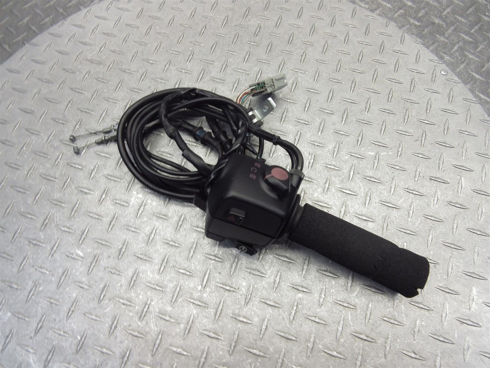 2013 12-17 Honda GL1800 Goldwing Right Handlebar Switch Throttle Control Cable