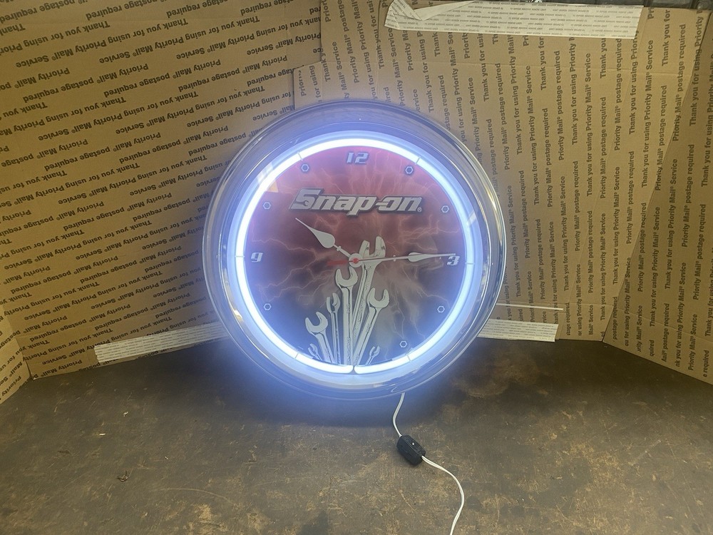 2012 NIB Snap On Tools 16” Neon Wall Clock With Wrench Logo