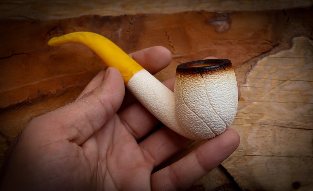 Rustic Patterned Special Hand Crafted Lee Van Cleef Meerschaum Pipe