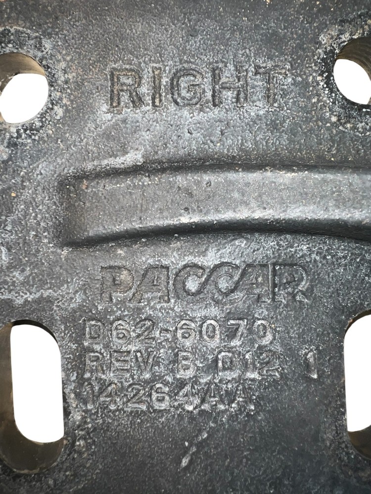 Used Paccar MX13 Right Side Engine Mount - 14264AA