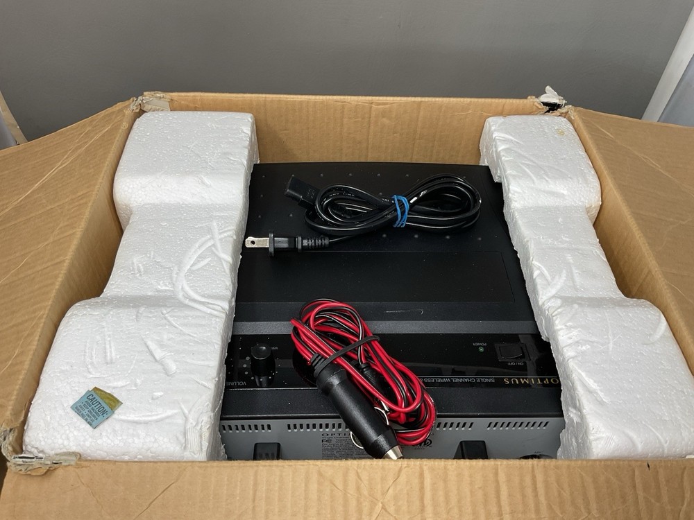 OPTIMUS WIRELESS FM PA SYSTEM. Works great original box.