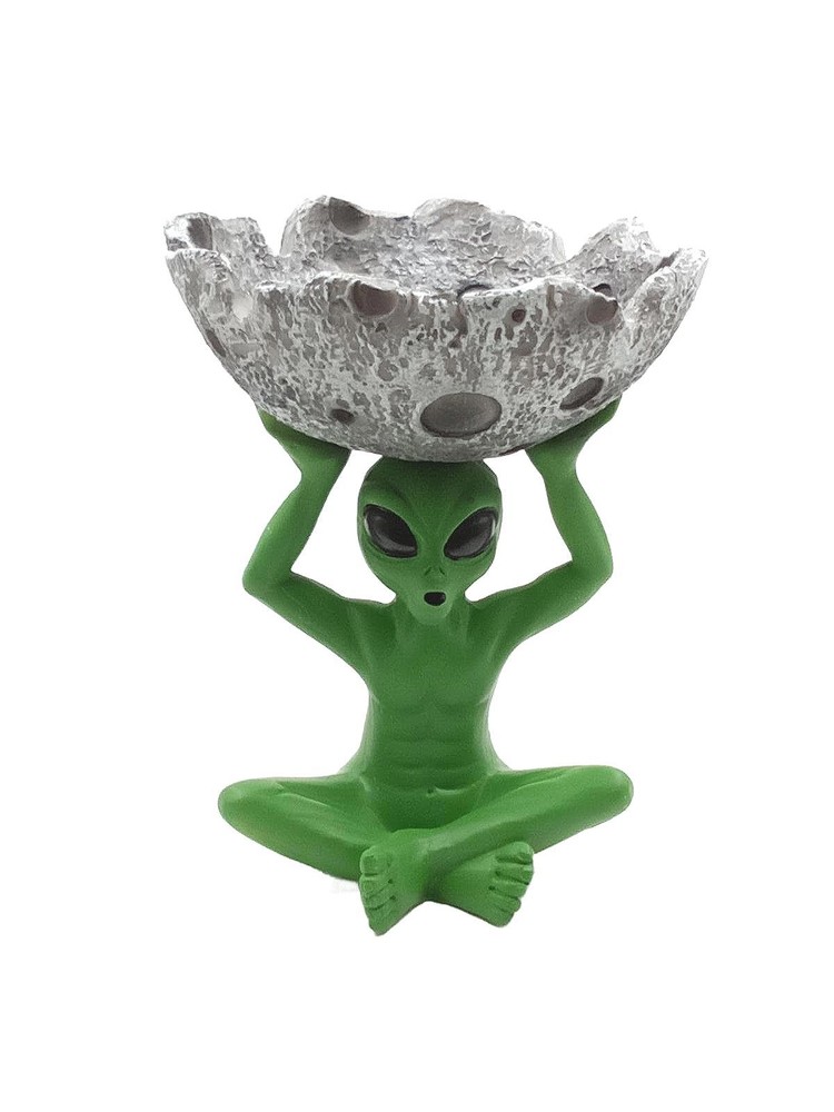 Sci-Fi Alien with Moon Ashtray – Cosmic Decor with UFO Vibes