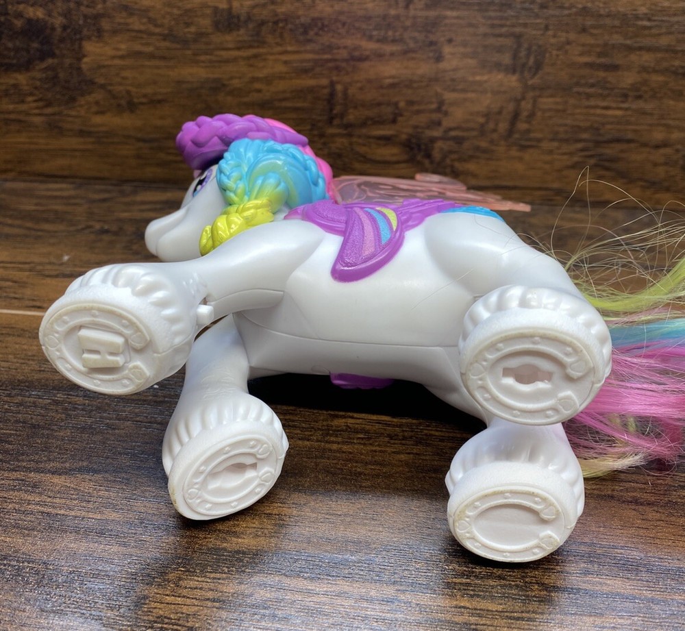 Hatchimals Interactive Unicorn Pegasus Rainbow Braids Lights Up Talks