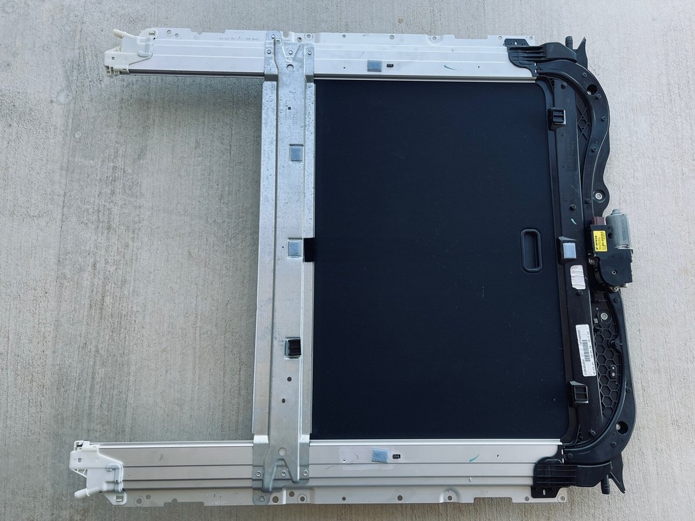 Mopar Sunroof - Sal04212