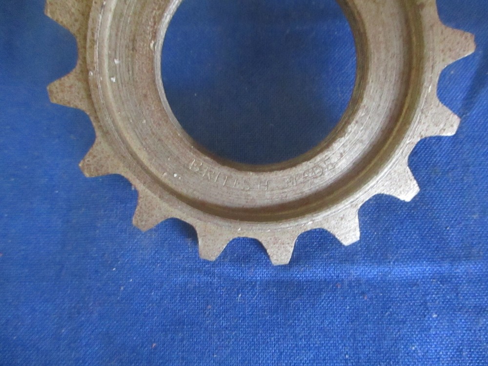 TDC cog 16T British Made 1/2 x 1/8 Not used Some surface rust