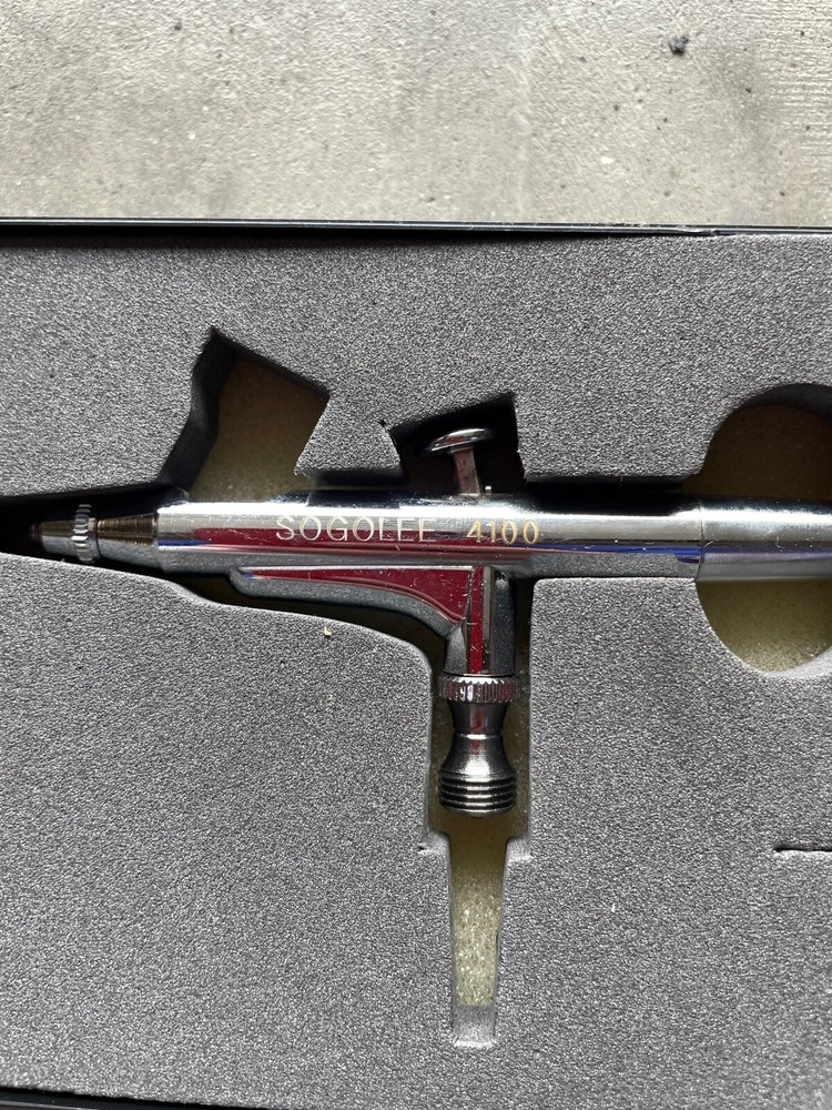 Sogolee Airbrush 4100 Model Great Condition With Case