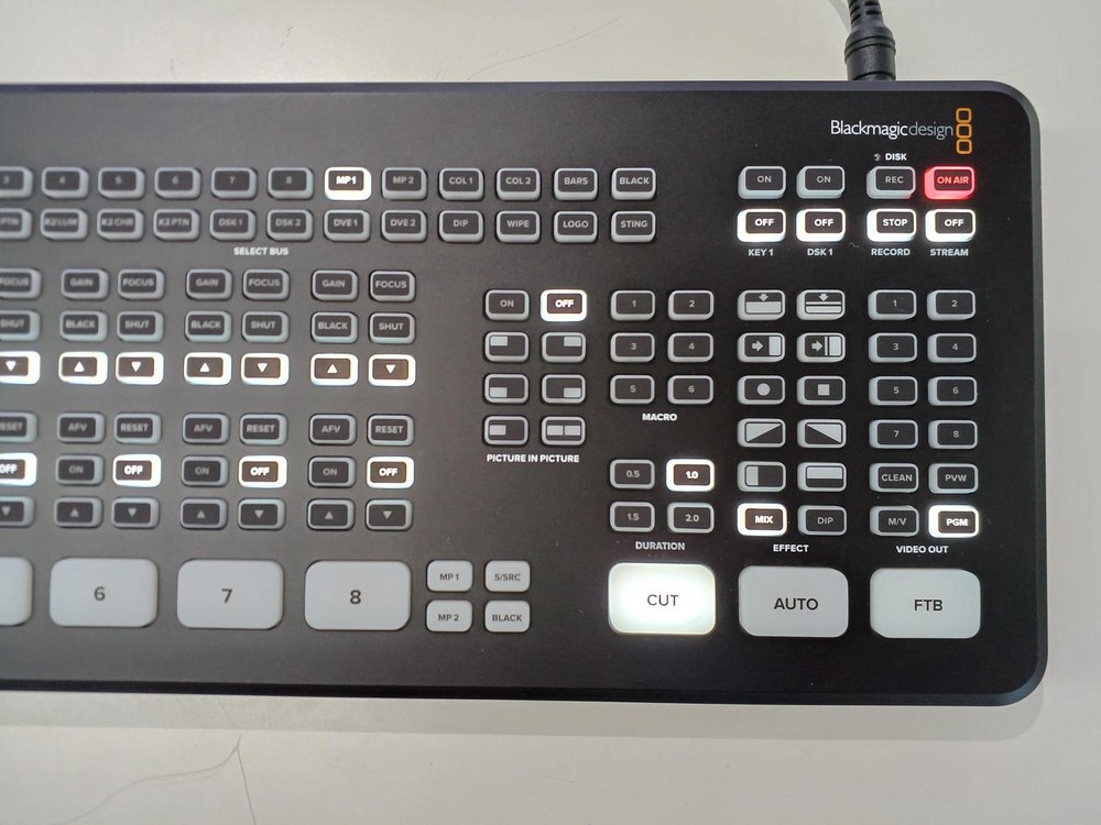 Blackmagic ATEM Mini Extreme Video Switcher 8 HDMI Input Multiview USB