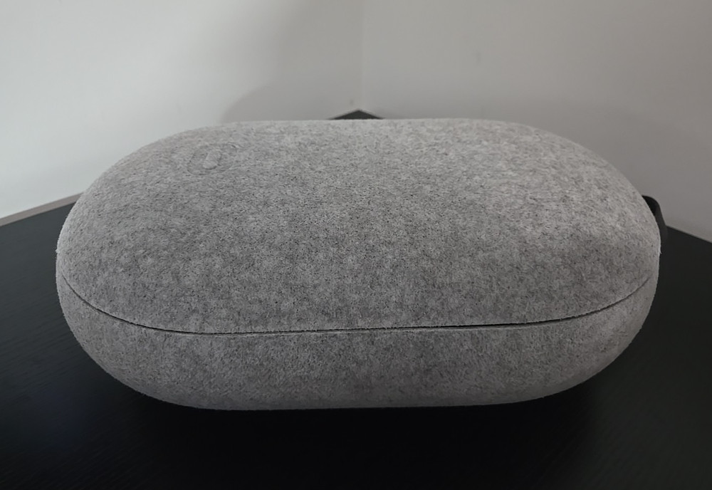 Oculus / Meta Official OEM Quest 2 Carrying Case - Grey Felt