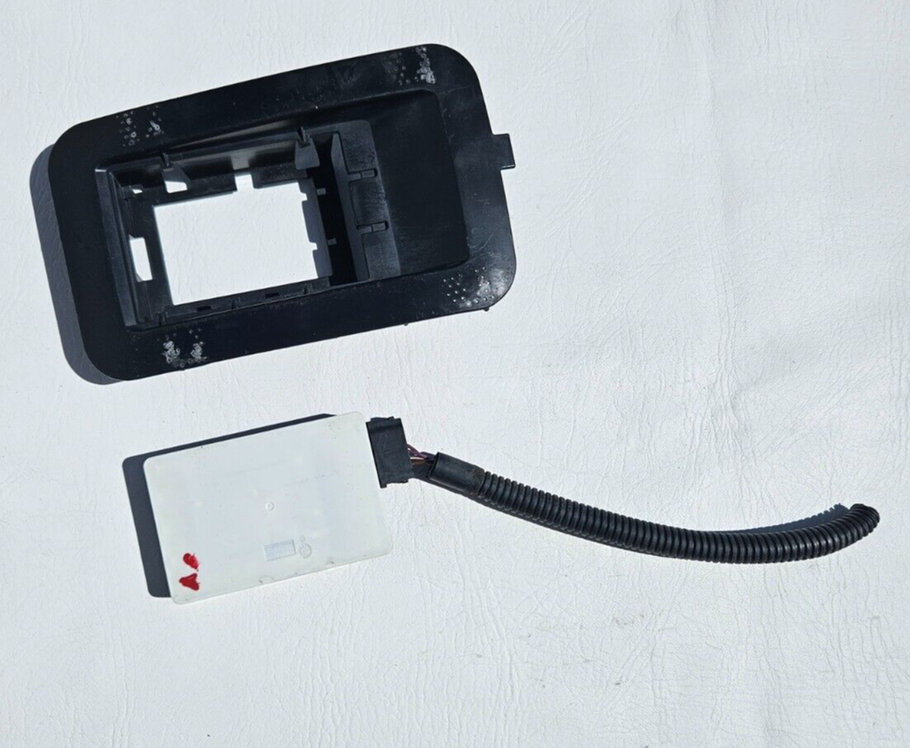 OEM 2011-2013 DODGE JEEP CHRYSLER BLIND SPOT DETECTION SENSOR 56038942AA