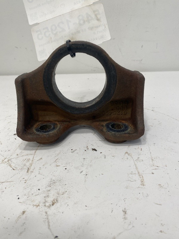 2018 Freightliner MT55 Engine Mount 0130509001 (548-12955)