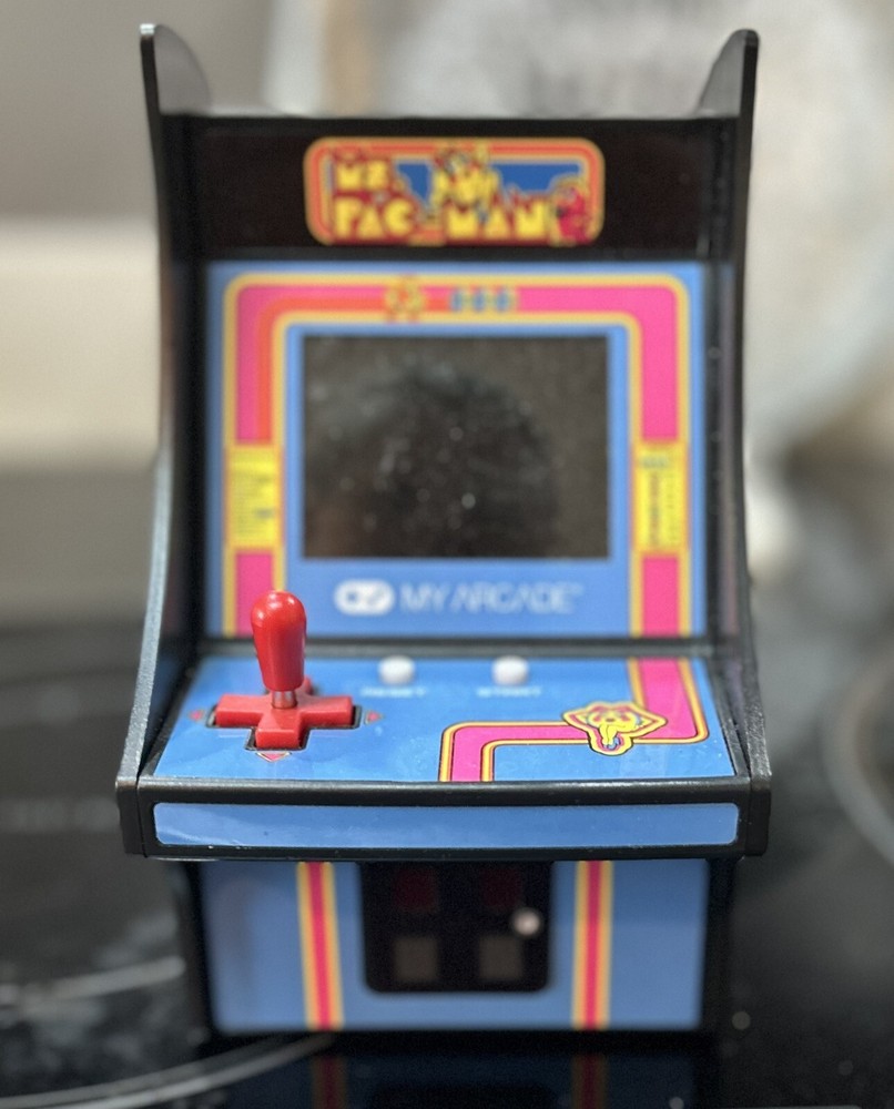 Retro Ms Pac-Man Arcade Game Mini 7”