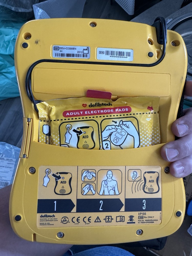 Defibtech Lifeline View AED (DDU-2300)