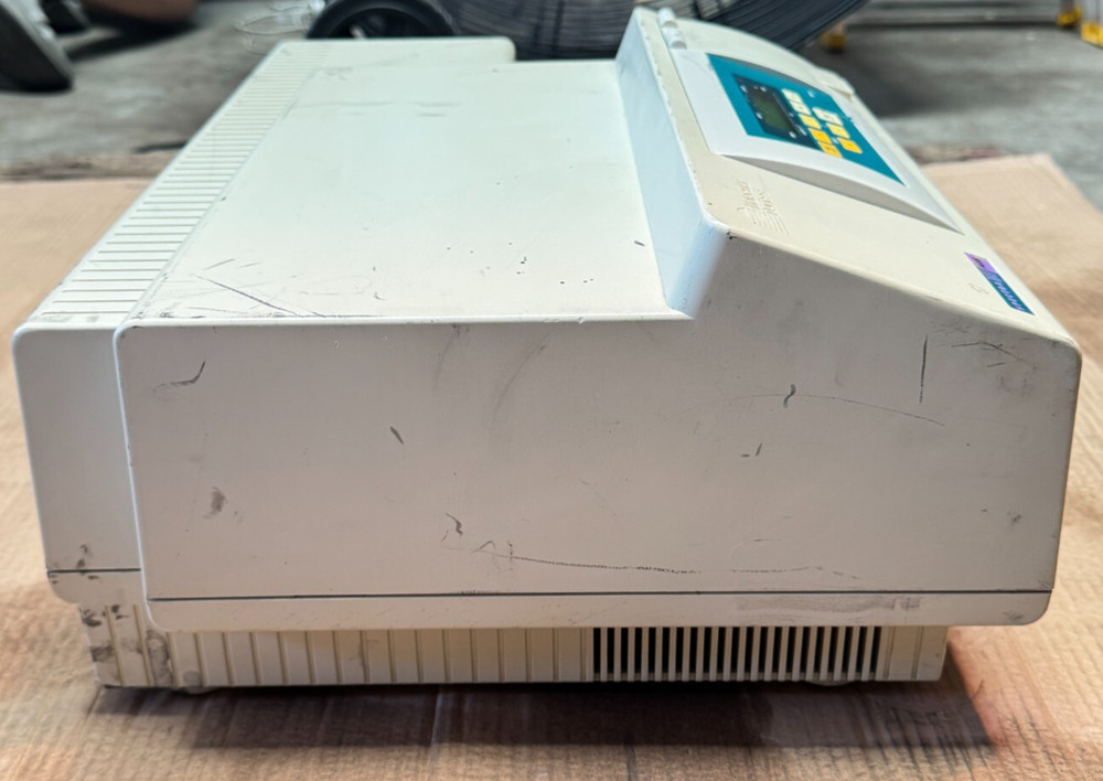 Molecular Devices Spectra Max PLUS Microplate Spectrophotometer | Sold As Is