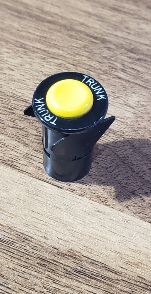 1997-2004 CORVETTE C5 TRUNK RELEASE SWITCH BUTTON OEM 6435-22