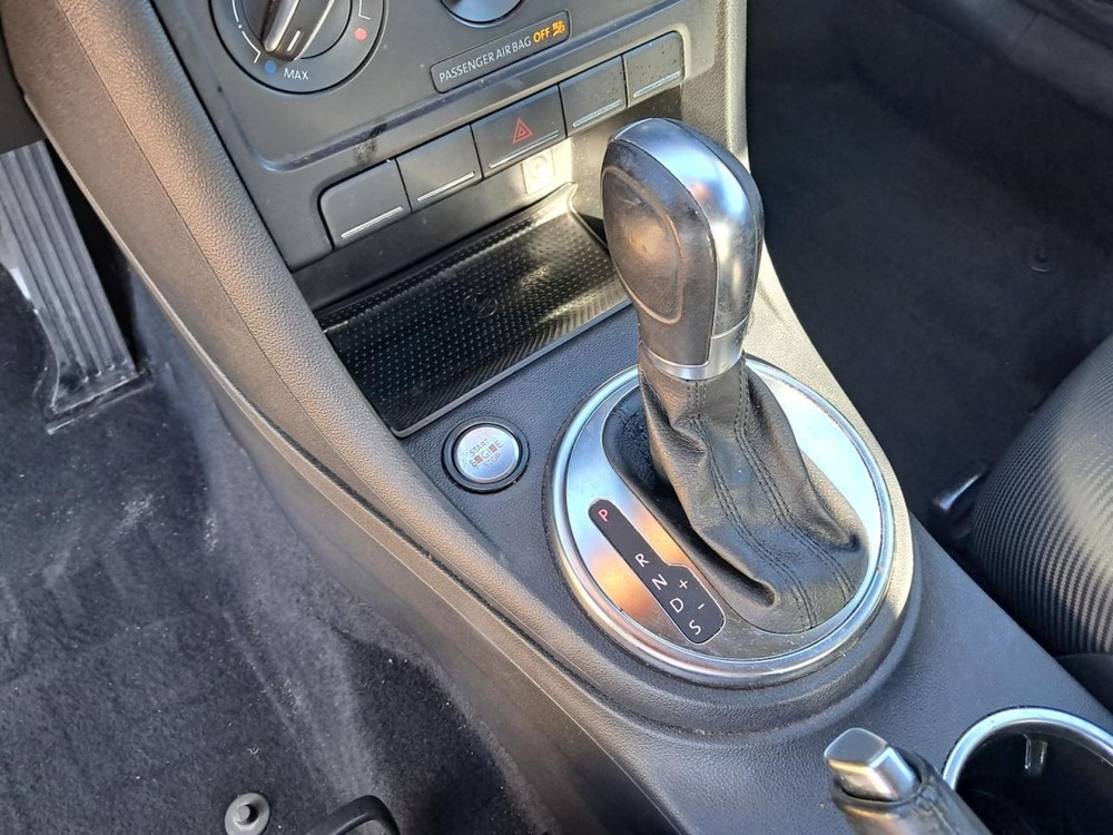 BEETLE 2015 Glove Box 4832147