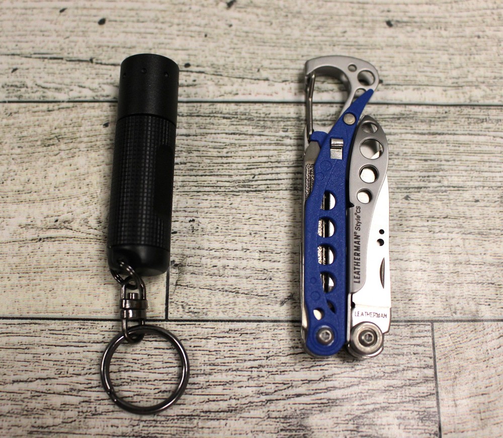 Leatherman Style CS 44-60 Multitool with K2 Flashlight - Used