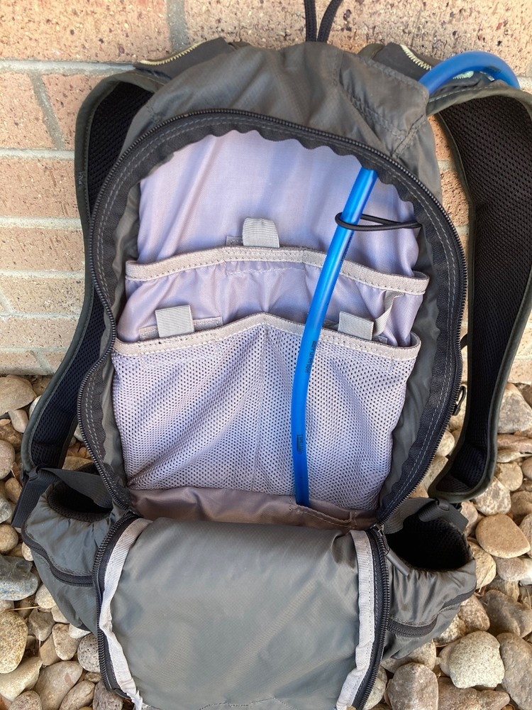 Camelbak Charge LR Ultra Light Hydration Pack Bladder Included!
