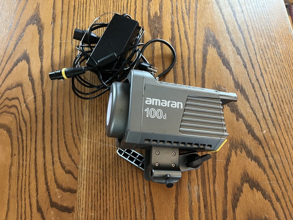 Amaran 100D COB LED Light