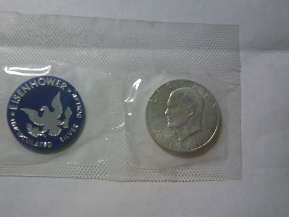 1971 IKE SILVER DOLLAR Blue Pack
