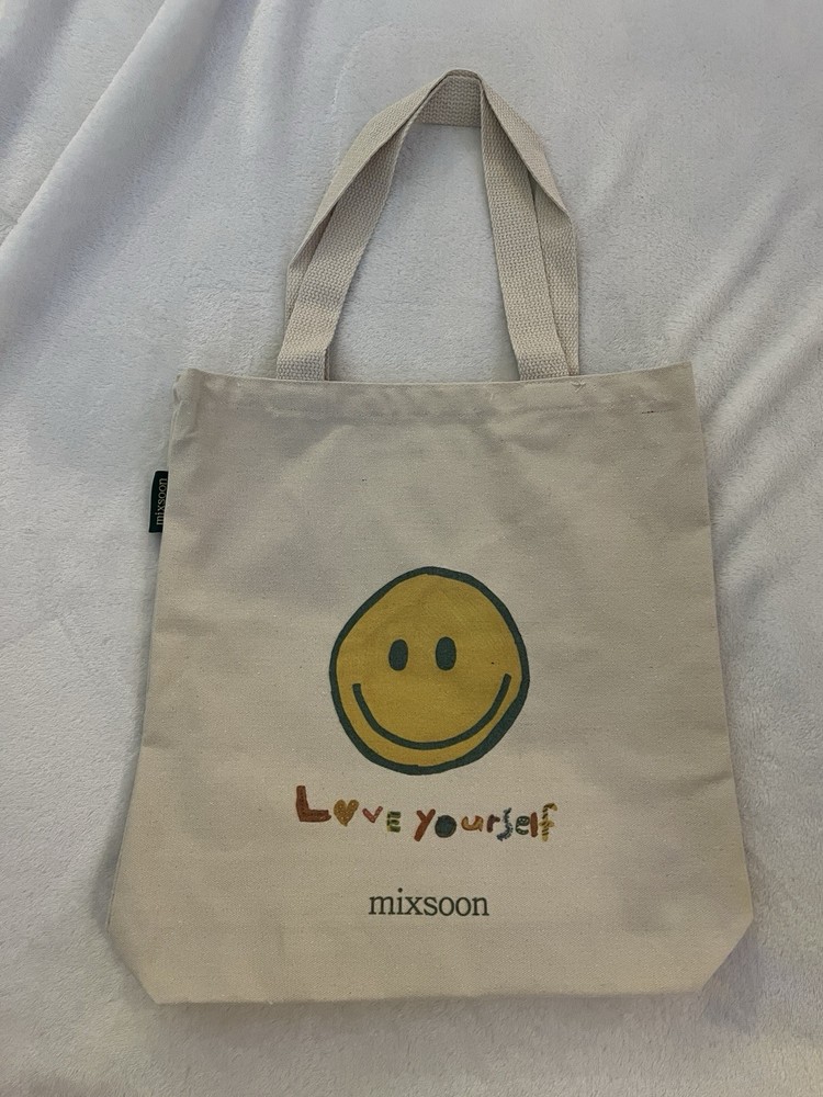 Mixsoon Pure Glow Essentials Set & Bear Keychain & Tote