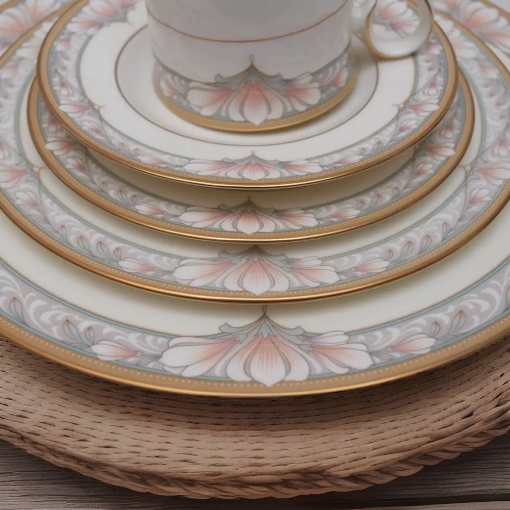 20 Pc Noritake BARRYMORE Bone China Set 9737 Dinnerware EUC