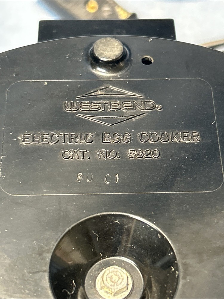Vintage West Bend Automatic Egg Cooker 5820