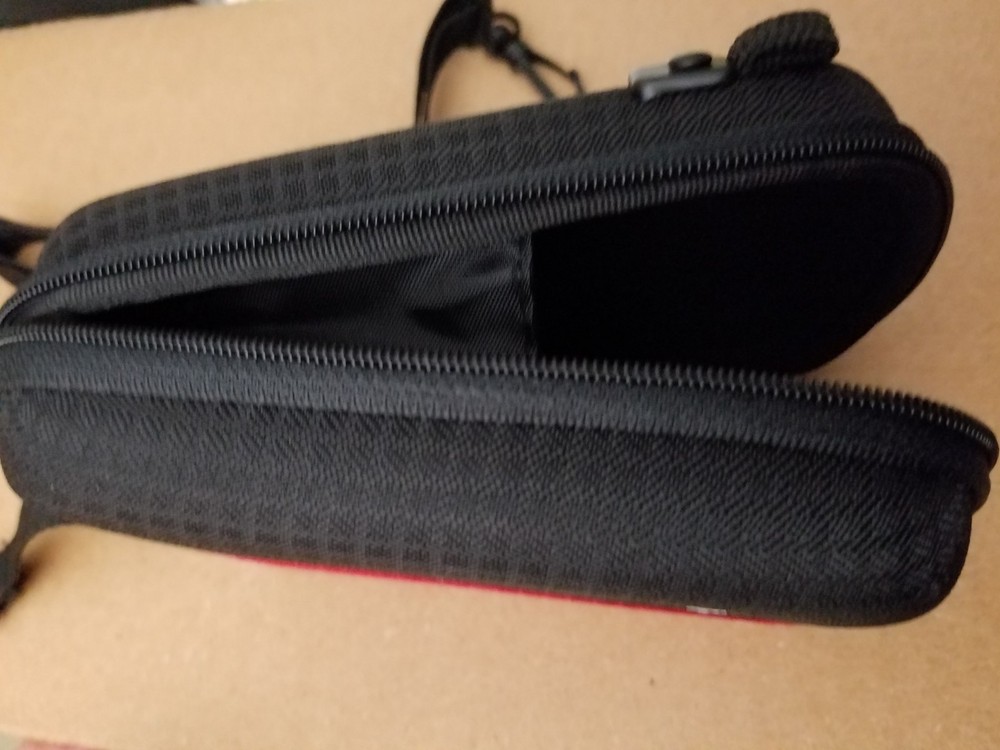 New Vivitar Camera Case red and black Vivitar camera case w shoulder strap
