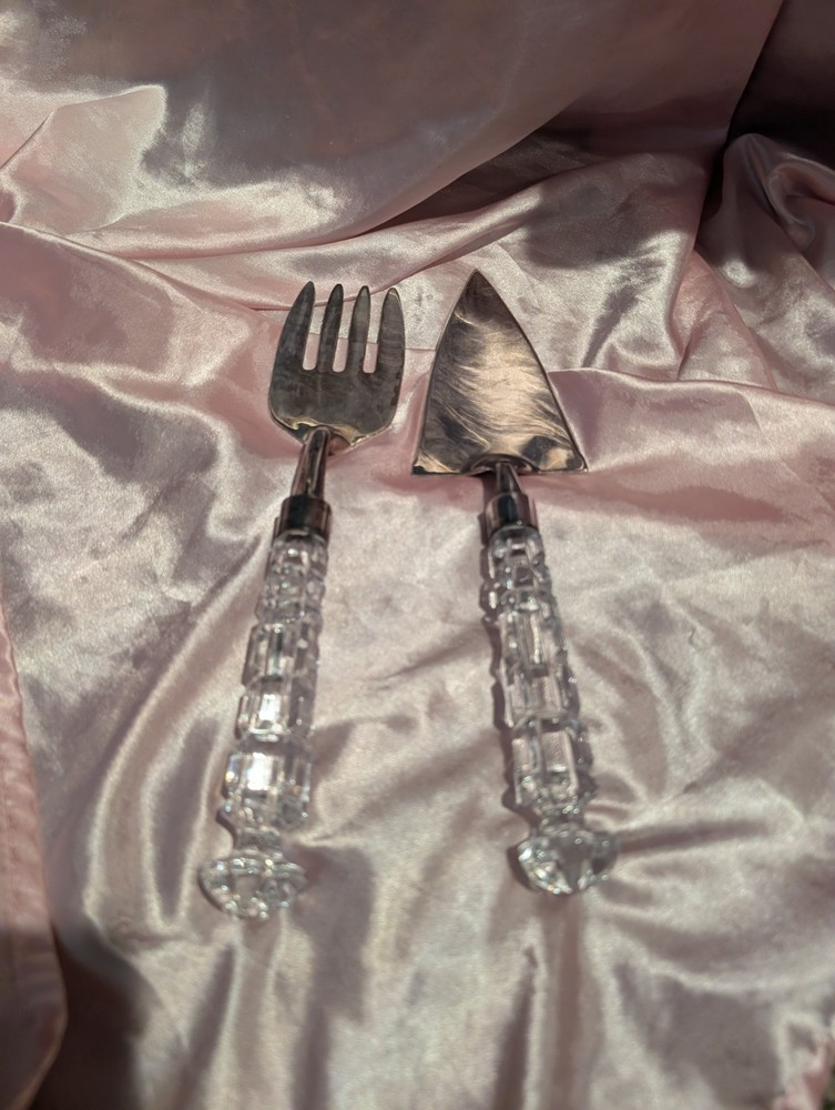 Crystal Handle Knife Cake Set  2 Piece Pre Owned