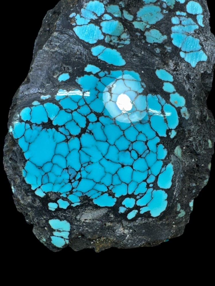 Hubei turquoise rough , solid spiderwebs  nuggets in blue color tight pattern