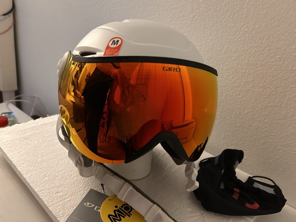 Giro Essence AF Snow Helmet Med