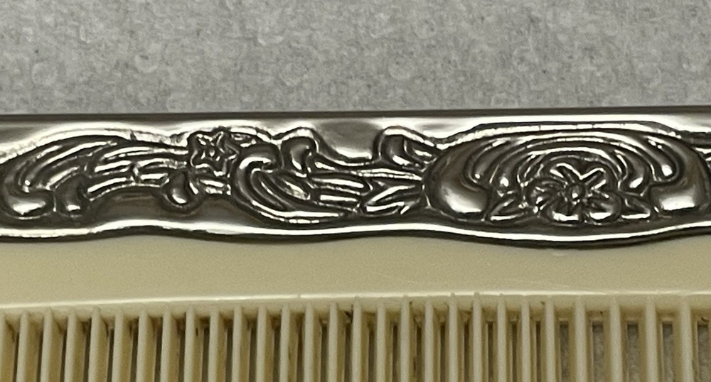 VINTAGE CELLULOID/ SILVERPLATE COMB - EXCELLENT CONDITION