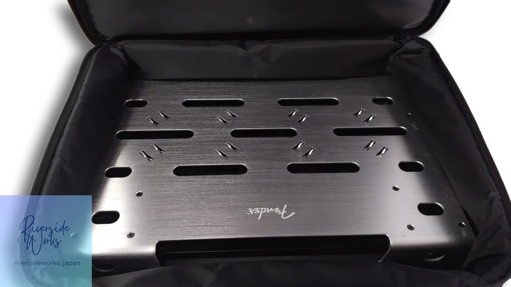 FENDER Professional Pedal Board for Guitar Effects