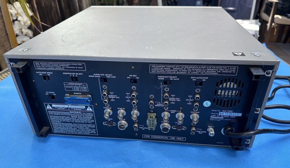 PANASONIC AG-7500 VIDEO CASSETE RECORDER. Great Condition!