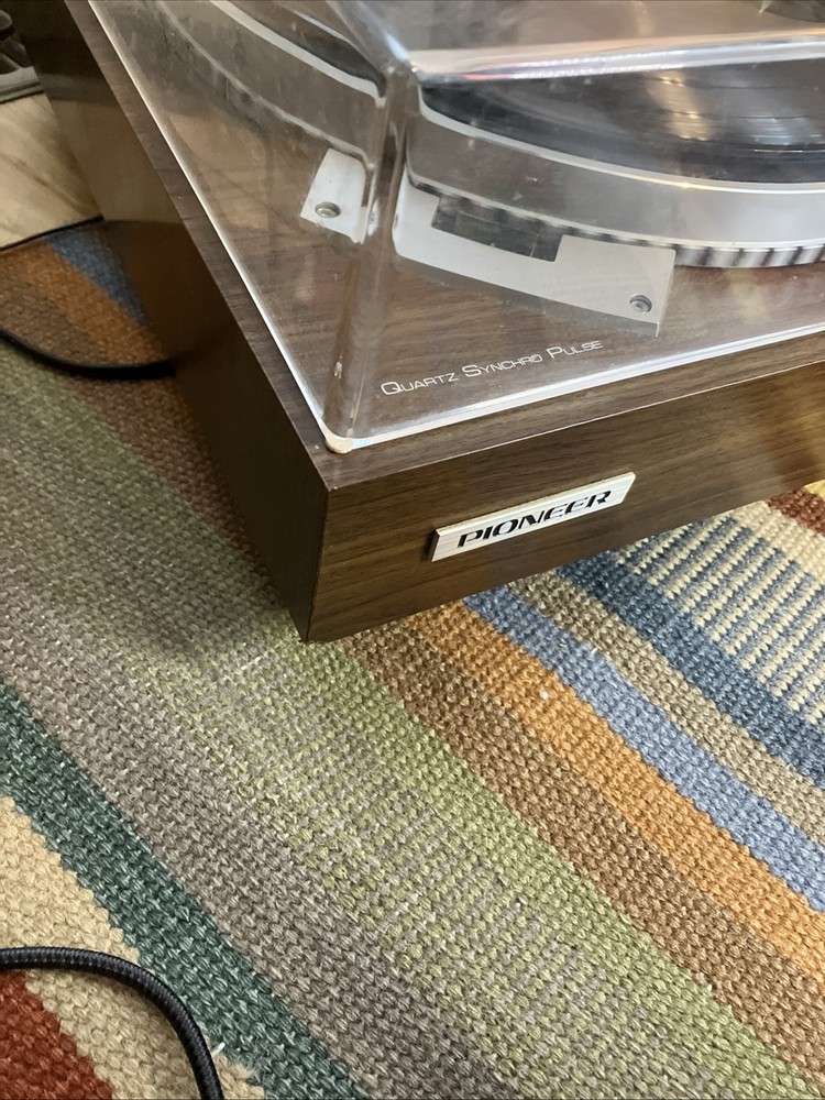 PIONEER PL-570 TURNTABLE