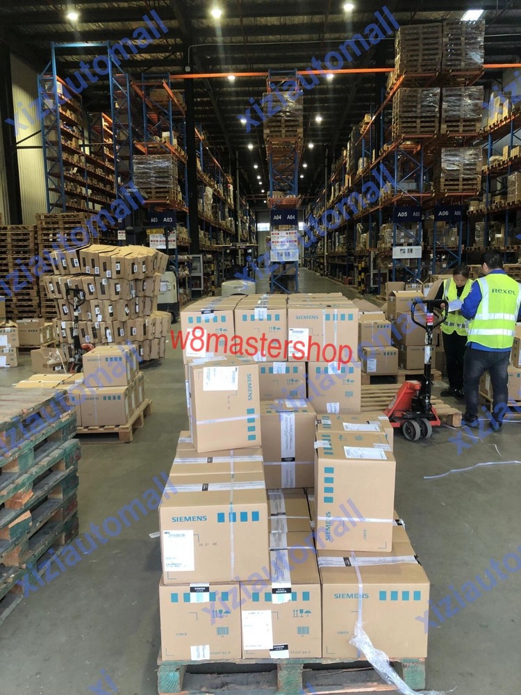 EVF9323-EV New Sealed Lenze Servo Driver Inverter EVF9323-EV