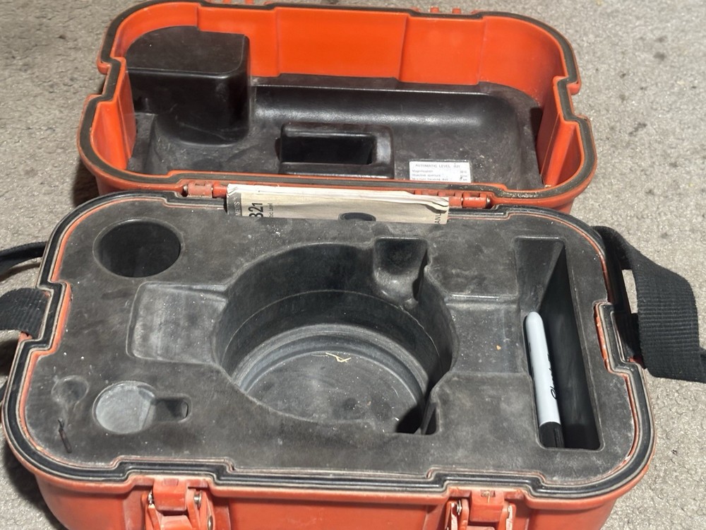 Sokkia Auto Level B21 Surveyor w/ Carry Case