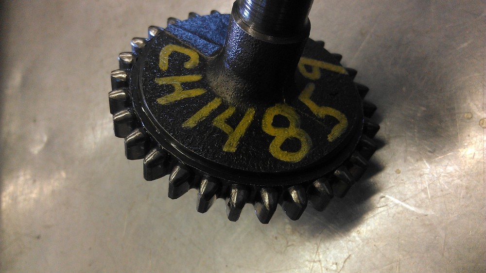 CH14859 John Deere 650 Gear