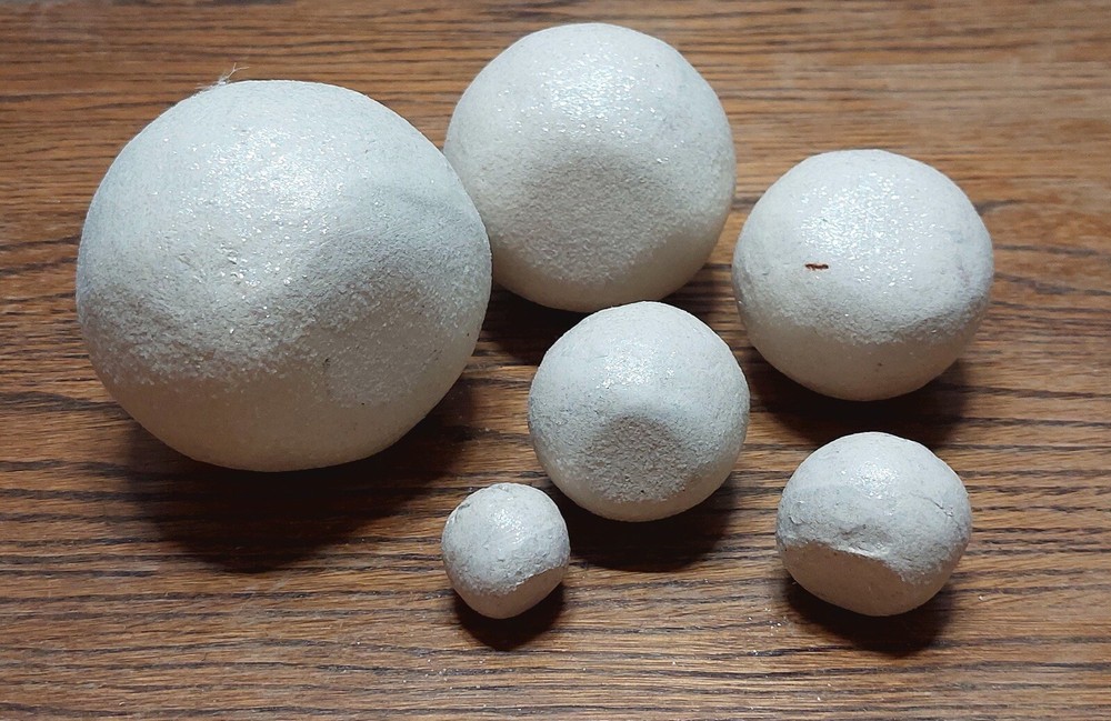 Glitter Ceramic Snowball Decor - 6 Piece Set
