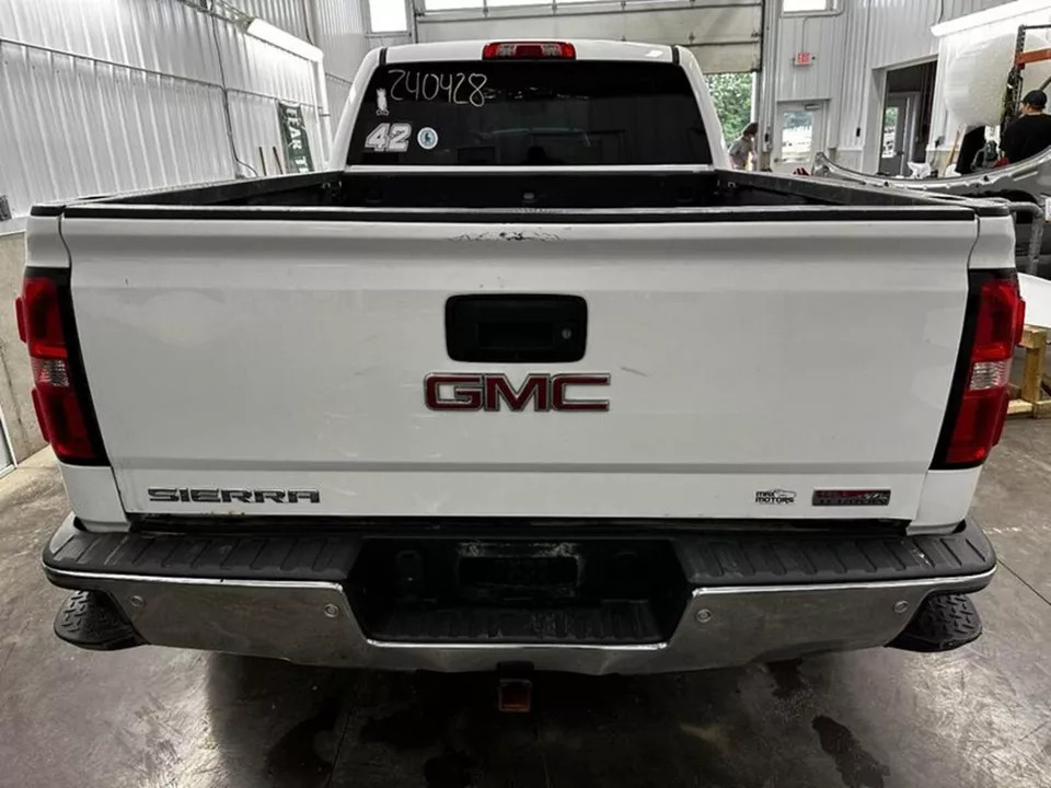 2014-2016 GMC Sierra 1500 Pickup Engine Fuse Box