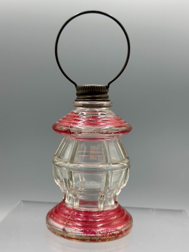 1940s LANTERN Figural VICTORY GLASS Co CANDY CONTAINER A&E 403 Vintage