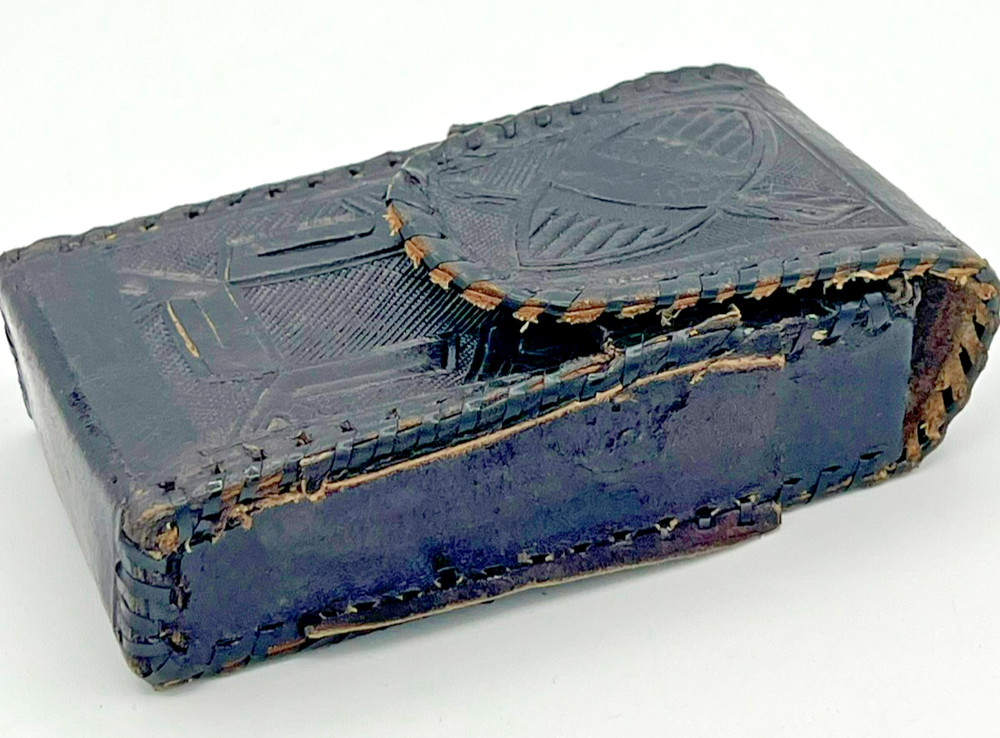 Vintage Hand-Tooled Dark Leather Pouch Case Cigarette Pack