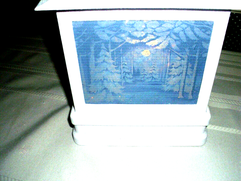 ROMAN 5.5"H-CONFETTI LITE-LIGHTED SWIRL NUTCRACKER SUITE LANTERN-NIB