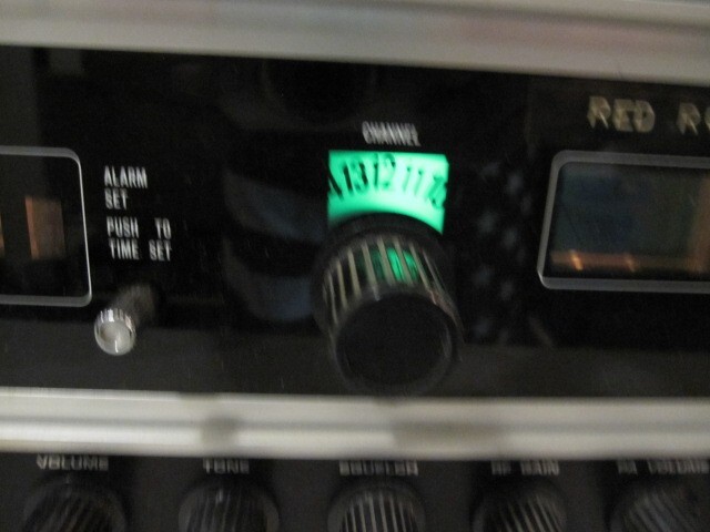 ROYCE 1-640 SSB/AM 23 CH BASE. COSMETICS SHARP COLLECTABLE CLEAN UNIT. POWERS ON