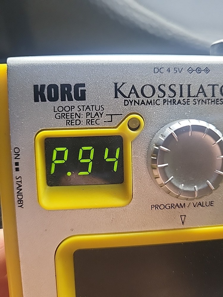Korg Kaossilator KO-1 (KO1) Dynamic Phrase Synthesizer Touchpad Synth Minty