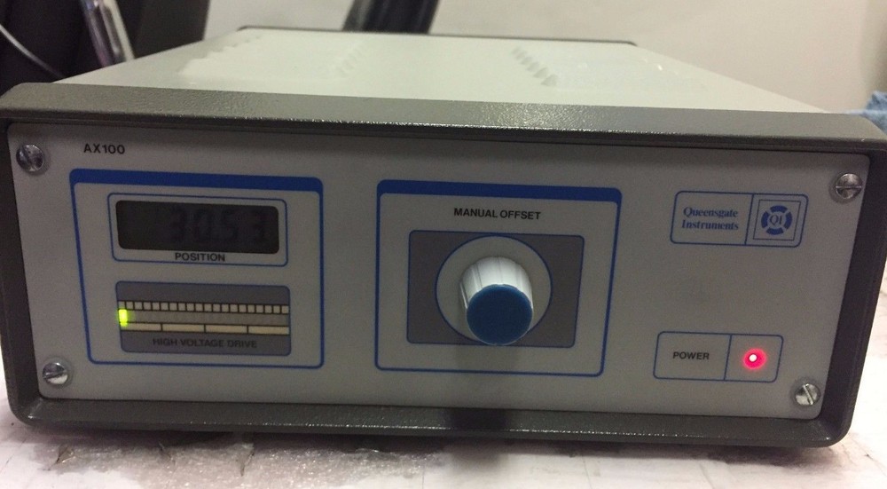Queensgate Instruments AX100 Positioning Controller