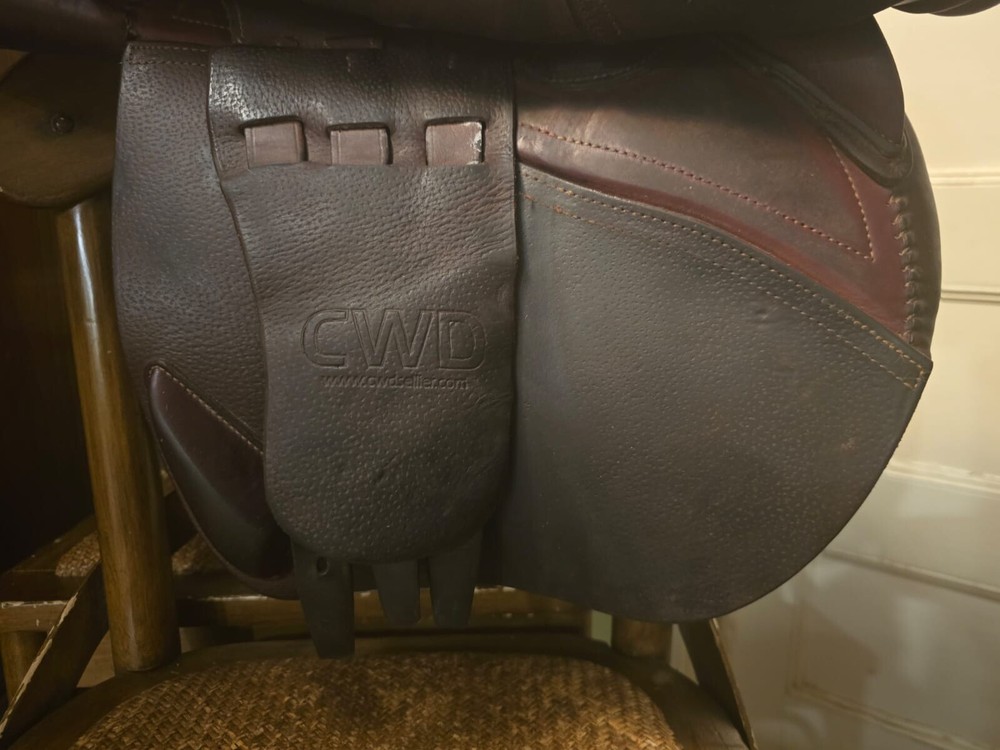 Jumping Saddle CWD 18”M SE02