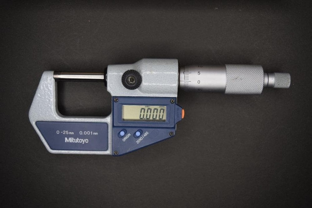 Mitutoyo  Digimatic Micrometer MDC-25M #85